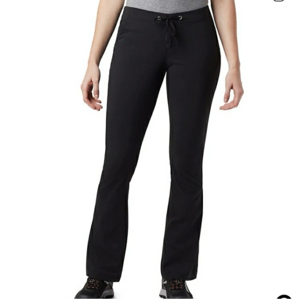 Columbia Women’s Outdoor Pants –Black, Size 8